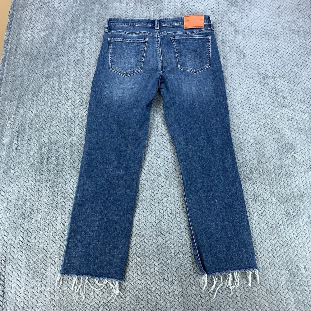 Lucky Brand Sweet Straight Jeans Womens 8/29 Blue Denim Mid Rise Crop Raw Hem